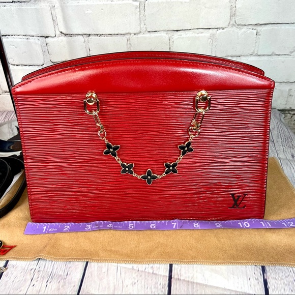 Louis Vuitton red Epi shoulder bag or crossbody with charms - Picture 10 of 15